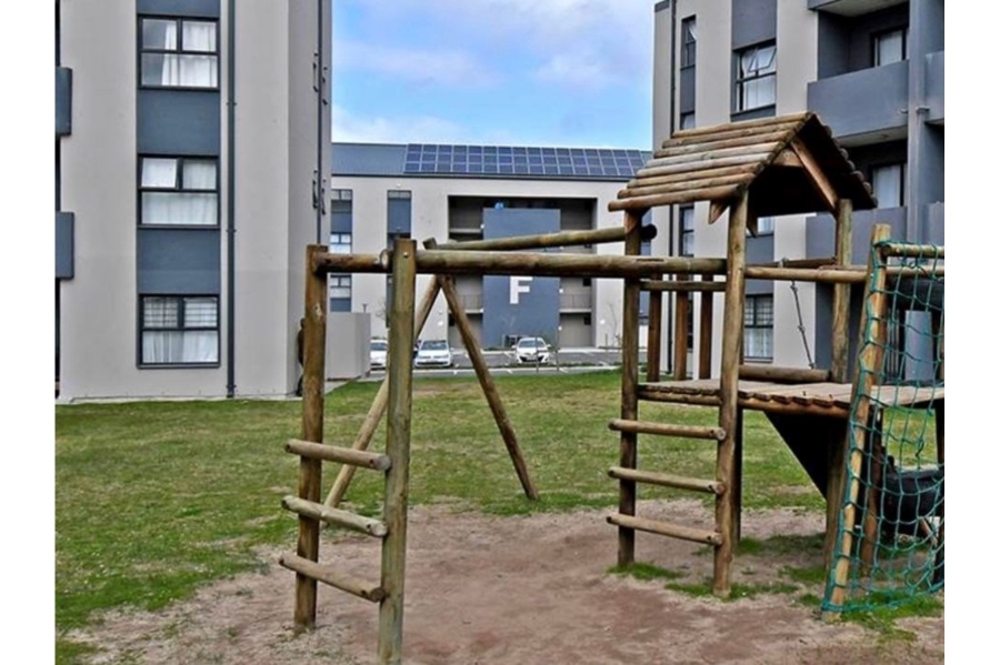 2 Bedroom Property for Sale in Parklands North Western Cape
